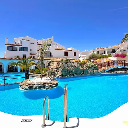 Naranjos 25a Private Pool Capistrano Village Apartment Nerja