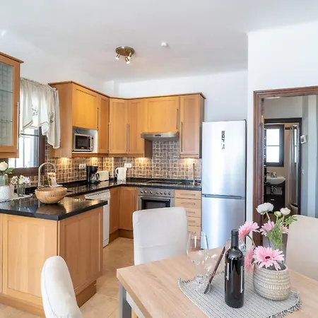 Naranjos 25a Private Pool Capistrano Village Nerja