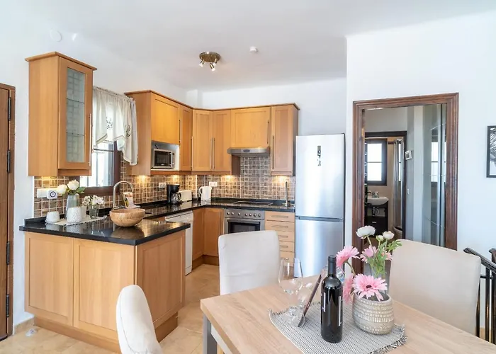 Naranjos 25a Private Pool Capistrano Village Nerja