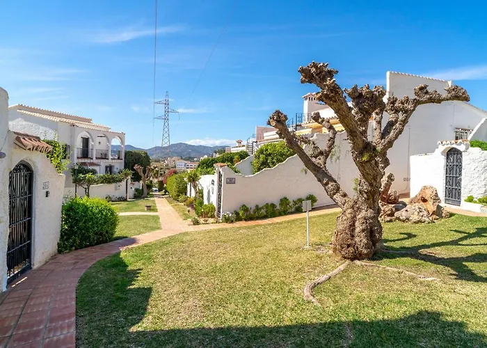 Naranjos 25a Private Pool Capistrano Village Nerja