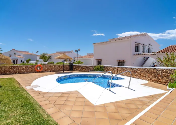 Naranjos 25a Private Pool Capistrano Village Apartment Nerja