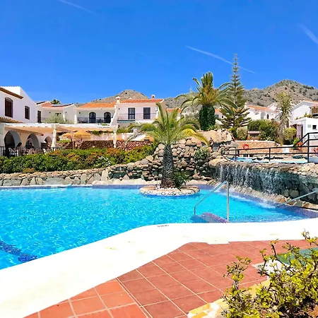 Naranjos 25a Private Pool Capistrano Village Nerja